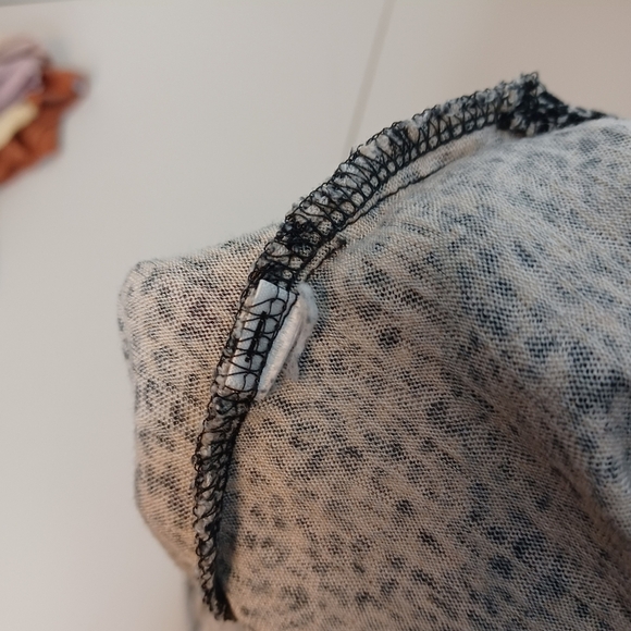 Athleta Breezy Scoop V-Neck Tee - Micro Cheetah Print Black/Taupe - Picture 10 of 13